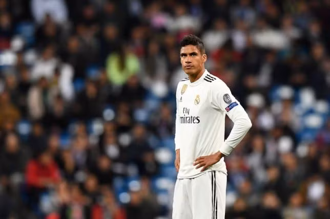 Trong phát biểu mới nhất với Marca, đích thân Varane đã lên tiếng cam kết ở lại Real mùa tới. "Tôi sẽ tiếp tục ở lại đây năm tới. Tôi chắc rằng chúng tôi sẽ giải phóng những cảm xúc mãnh liệt." - Tuyển thủ Pháp chia sẻ qua Marca.