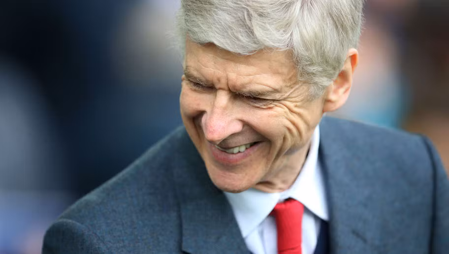 Với tất cả những gì đã cống hiến và gây dựng ở Arsenal, huấn luyện viên Arsene Wenger hoàn toàn xứng đáng với mức lương cao thứ 2 thế giới (8.3 triệu bảng/năm) bất chấp thành tích không tốt trong một thập kỷ vừa qua.