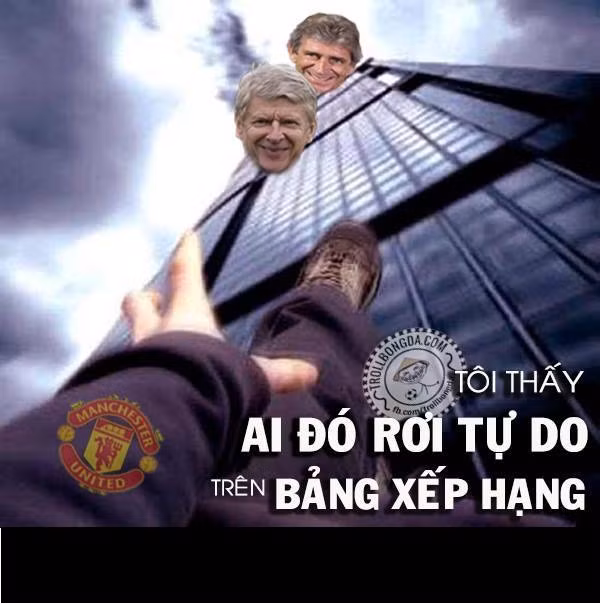 Cư dân mạng đã chế Man United theo trào lưu "Tôi thấy..." đang gây sốt trong cộng đồng mạng Việt. Man United từ vị thế dẫn đầu đã "rơi tự do" xuống vị trí thứ 3.