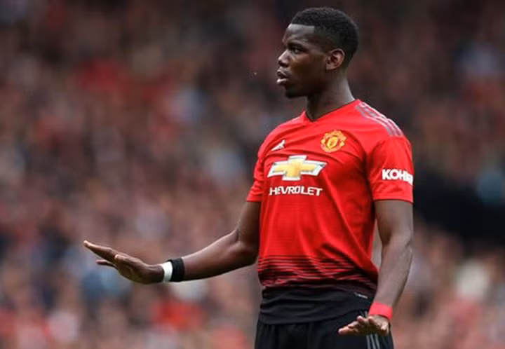 Tương lai Pogba luôn thu hút sự chú ý của giới truyền thông. Sau mùa hè ồn ào, ngôi sao người Pháp tiếp tục náo loạn MU vì vấn đề đi hay ở. Mới đây, The COPE tiếp tục mang tin tức bất ngờ về tương lai bom tấn 89 triệu bảng. Theo đó, Pogba được cho biết đã sớm hồi phục chấn thương nhưng ngôi sao 26 tuổi không hề có ý định trở lại thi đấu cho MU.