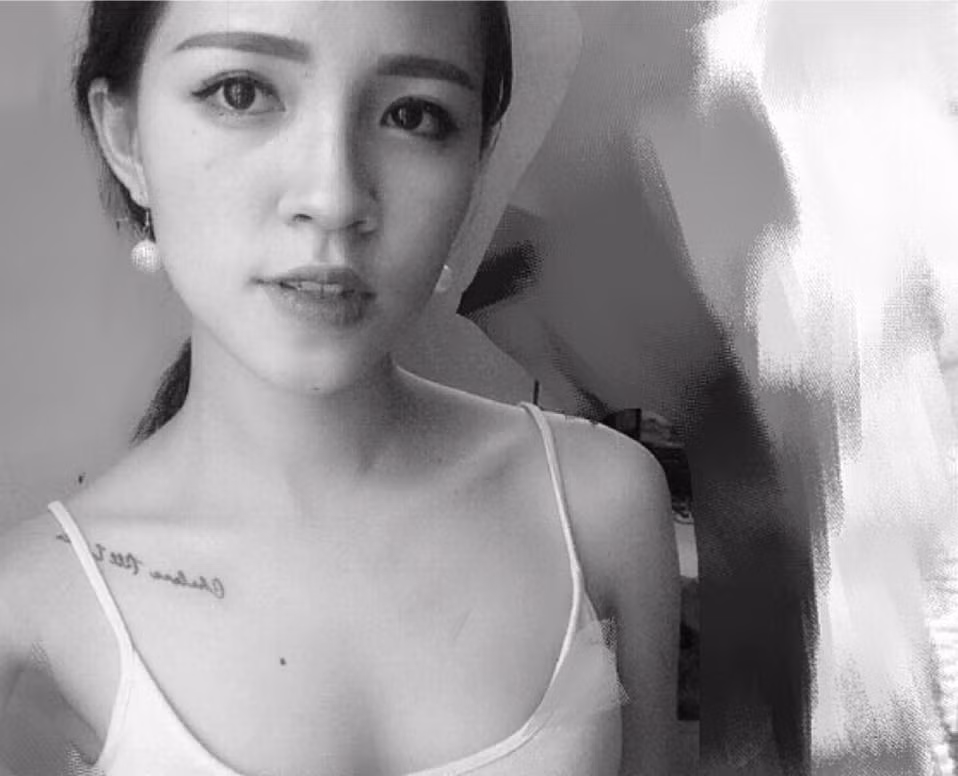 Bên cạnh đó, làn da trắng cùng nụ cười tươi cũng là điểm giúp Phương Lan dễ lấy được thiện cảm từ mọi người.