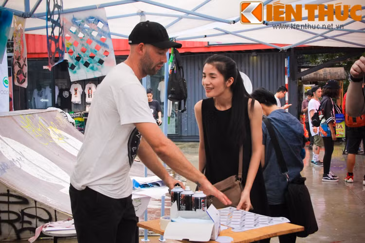 Dự án Nghệ thuật đường phố - Street Art Fair là một chương trình do Hanoi Creative City bắt đầu thực hiện từ tháng 2 năm 2016, với mục đích tạo ra một không gian cho các nghệ sĩ giao lưu và đem nghệ thuật đến gần hơn với công chúng.