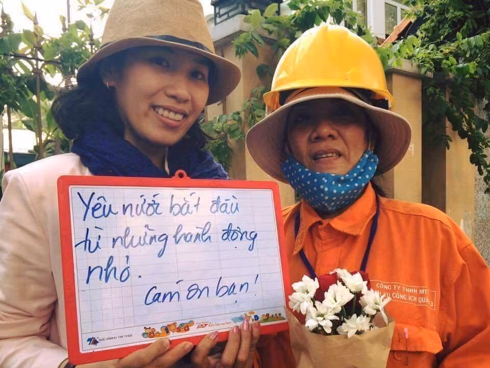 "Yêu nước bắt đầu từ những hành động nhỏ nhất".