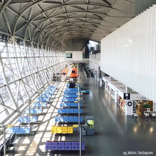 Về vị trí thứ 7 là sân bay Quốc tế Kansai (Kansai International Airport, Osaka, Nhật Bản).