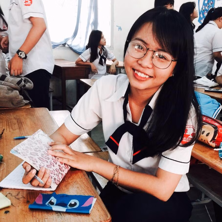 Chân dung "chủ nhân" của quyển vở học văn "bá đạo".