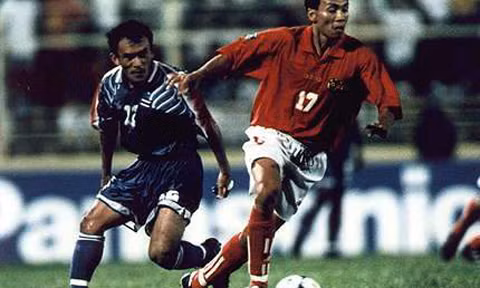 Doi bong nao cua Dong Nam A tung lot top 100 FIFA?