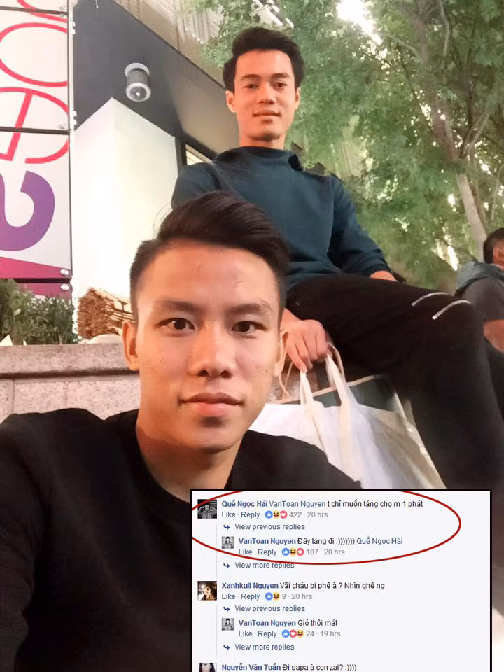 Cụ thể, Văn Toàn còn đề xuất Hải Quế lấy gì che mặt vào. Những bình luận đầy tính "gợi đòn" của tiền đạo nhận được phản ứng cực gắt từ đội trưởng tuyển Việt Nam: "Không nhìn được thì cũng chịu khó mà nhìn", "Tao sẽ coi như mày không tồn tại, được chưa?".