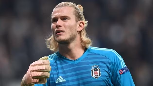 Theo Turkiye Gazetesi, Eintracht Frankfurt và Fortuna Dusseldorf đang muốn đưa Loris Karius trở lại Bundesliga.
