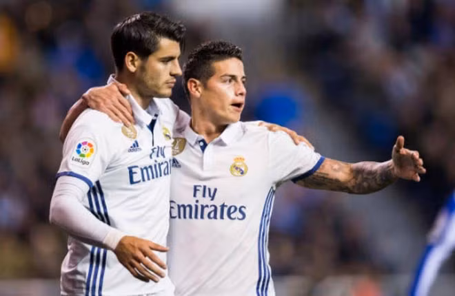 Real "thải" 5 ngôi sao, MU mau 2: Theo thông tin chuyển nhượng bóng đá mới nhất từ tờ AS, ngoài Pepe và Coentrao, sẽ có 5 cầu thủ Real Madrid nữa sẽ rời Bernabeu vào hè này để nhường chỗ cho các tân binh, trong đó có Morata, James Rodriguez, Danilo, Keylor Navas và Mariano. MU đã theo dõi mọi tình hình từ hai cầu thủ này và sẽ hỏi mua James với Morata, đặc biệt là Morata vì Mourinho đã từng làm việc với anh trước khi ông rời Real năm 2013. Ảnh: AS