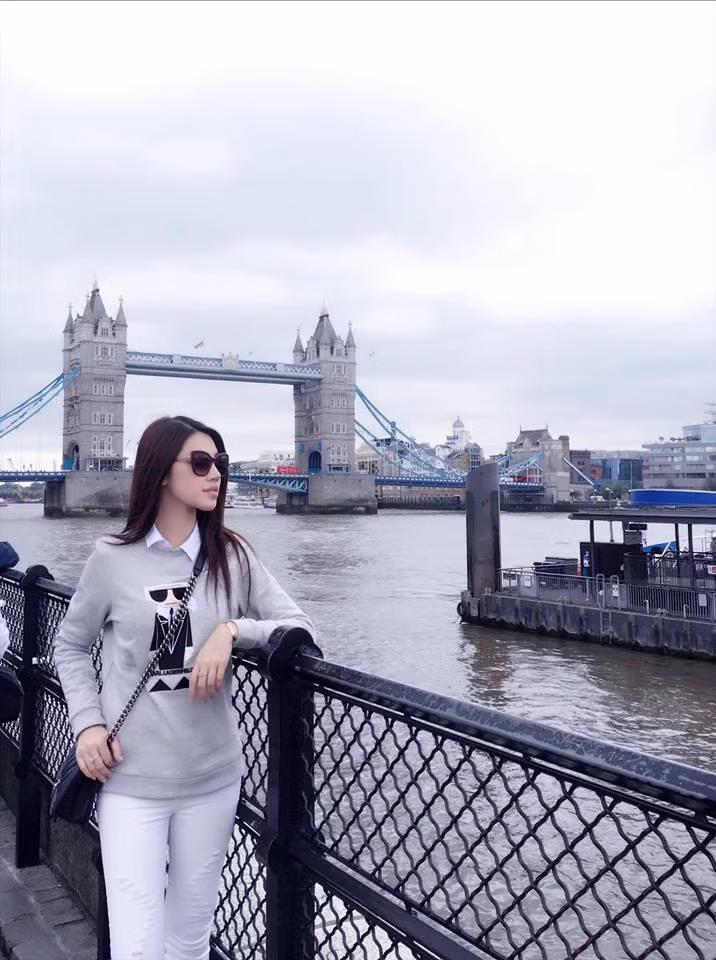 Rất nhiều địa điểm trên thế giới có chi phí đắt đỏ đã được Jolie Nguyễn đặt chân tới.