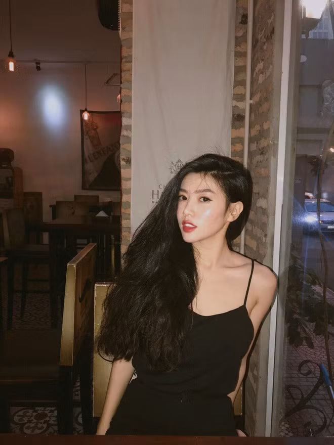 Phương Anh cho biết cô có bé Sóc khi mới chỉ 21 tuổi, vừa phải làm mẹ, vừa phải làm vợ, ở nhà lo cơm nước, giặt giũ nên bận tối tăm mặt mũi. Nhưng rồi những khó khăn ấy rồi cũng qua. Bé Sóc có thêm em Sushi, cả hai anh em đều ngoan nên mẹ Phương Anh có thời gian dành cho bản thân.