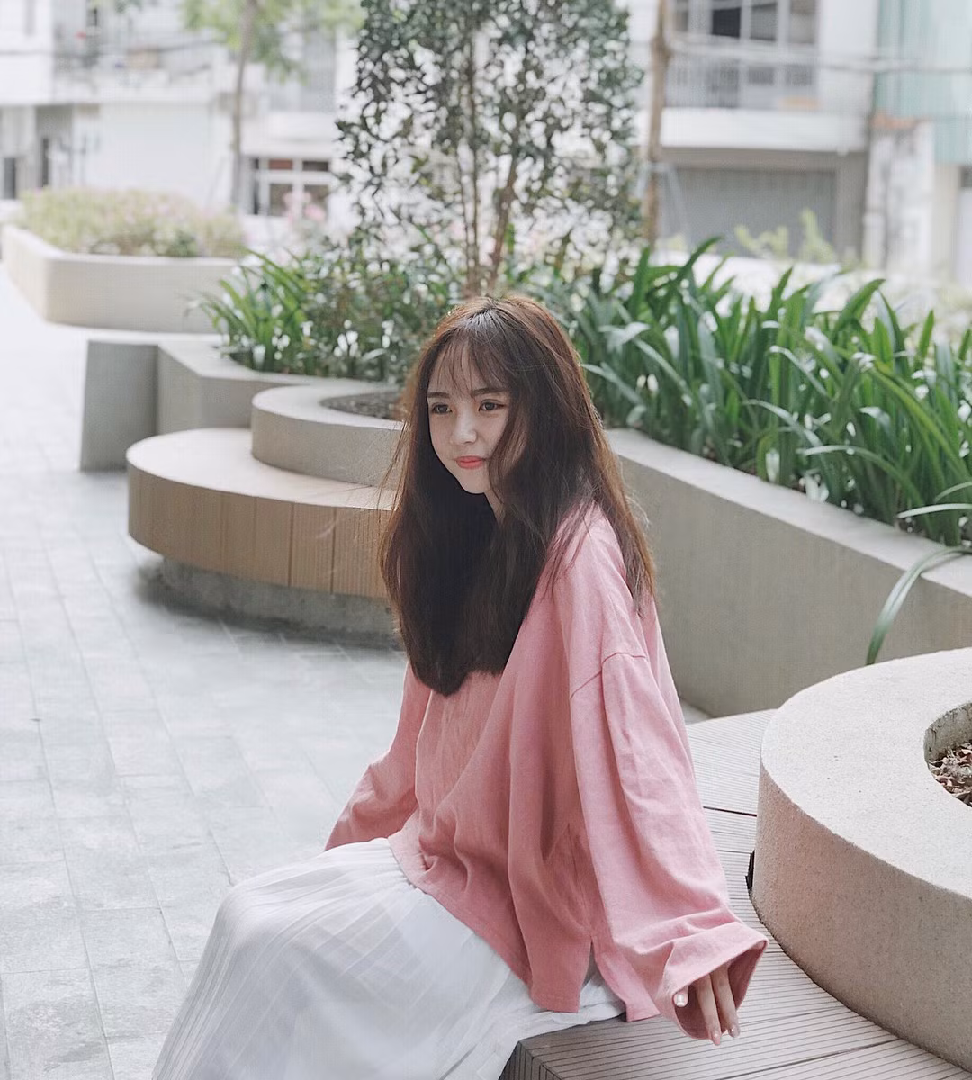 Ngoài sở thích với game thì Minh Trân còn tham gia đóng quảng cáo, làm mẫu cho các shop thời trang để kiếm thêm thu nhập.