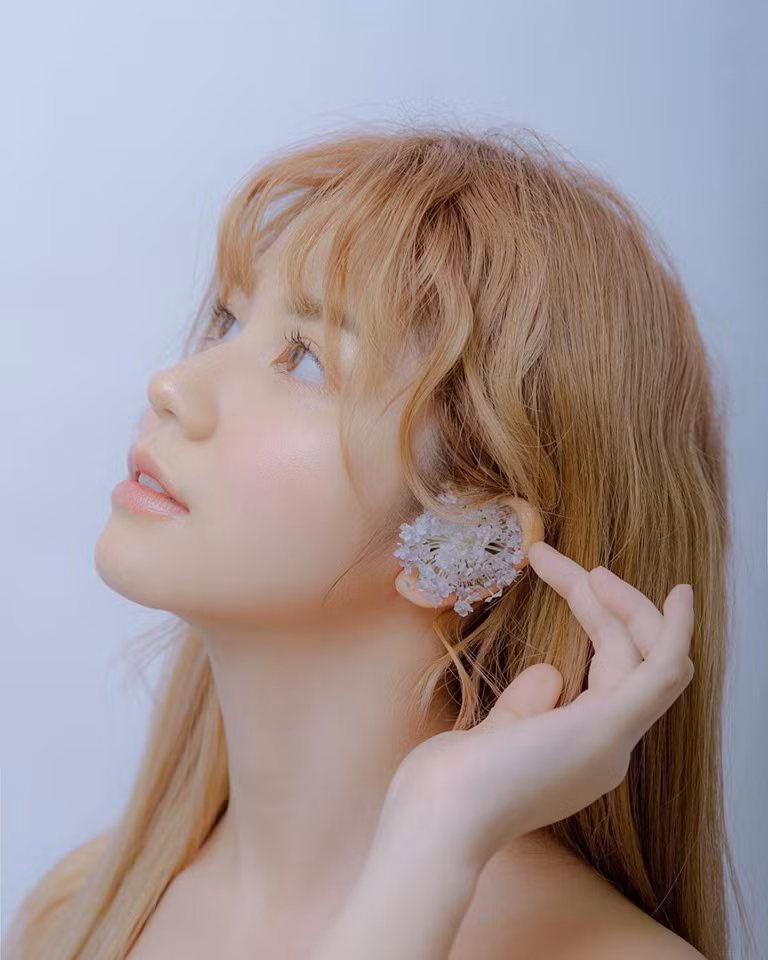 Đứng trước tin đồn An Japan "đụng dao kéo", nhiều người đứng về phía cô nàng hot girl, lên tiếng bênh vực.