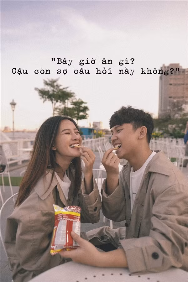 Cả hai đã thể hiện sự đáng yêu pha lém lỉnh và không thể nào thiếu ngọt ngào, xuất phát rõ nhất ở ánh mắt.