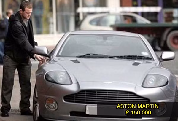 Vào năm 2006, Rooney quyết định chi 150.000 bảng để sở hữu Aston Martin Vanquish S.