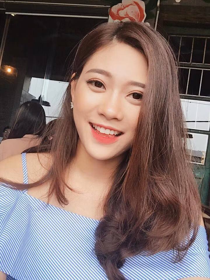Nụ cười duyên, ngoại hình sáng là điểm nhấn giúp người mẫu ảnh Hà thành nổi tiếng và sở hữu lượng theo dõi khủng trên mạng xã hội. Ảnh trong bài: Facebook nhân vật.