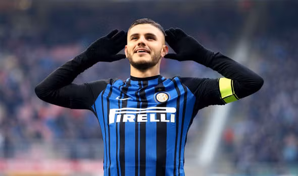 Real Madrid chi 79 triệu bảng tậu Icardi: Theo tin chuyển nhượng cầu thủ từ Italia, Icardi nằm trong tầm ngắm của đội bóng Hoàng gia sau khi gây ấn tượng mạnh ở đầu mùa giải này. Dario Gol cho hay, lãnh đạo đội bóng Hoàng gia sẵn sàng chi 90 triệu Euro (tương đương 79 triệu bảng) để thuyết phục Inter bán lại Mauro Icardi. Con số trên chỉ thấp hơn chút xíu so với mức giá 100 triệu Euro mà đội bóng Italia yêu cầu. Ảnh: Dario Gol