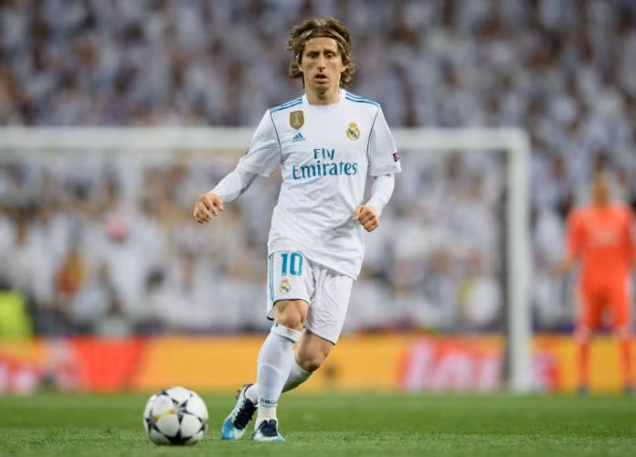 Tiền vệ Luka Modric được cho là đang xem xét chuyển tới Juventus sau khi không còn cảm nhận được niềm vui chơi bóng tại Real Madrid.