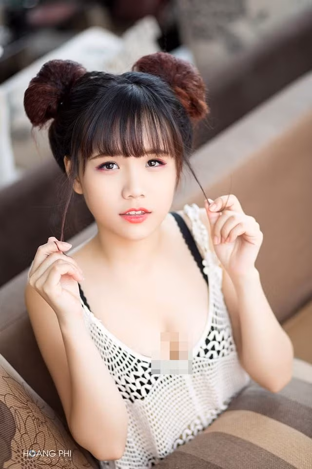 Chưa dừng lại ở đó, nhiều người còn nhận xét rằng Ngọc Diễm sở hữu nhiều đường nét trên khuôn mặt, mái tóc rất giống ca sĩ Khởi My.