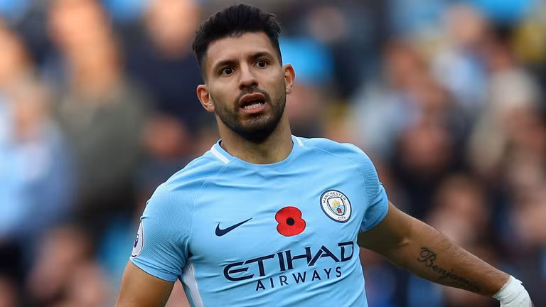 Real nhắm Aguero thay BBC: Tờ Don Balon cho hay, Real sẵn sàng chi 53 triệu bảng để có được sự phục vụ của tiền đạo người Argentina. Trang này còn khẳng định dù Real có mua được Aguero hay không, Man City cũng sẽ quyết tâm có được Alexis Sanchez vào cuối mùa giải. Ảnh: Don Balon