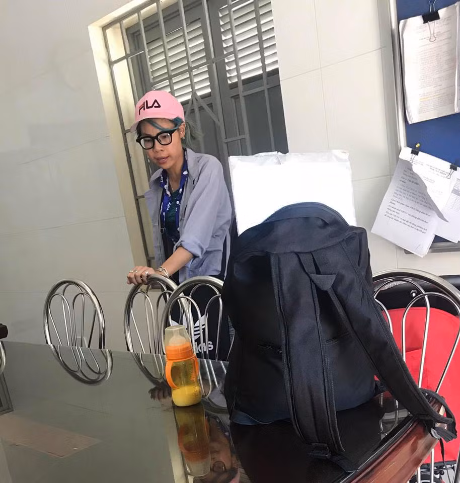 Theo quy định của UBND Hà Nội, trung tâm sẽ bảo trợ các trường hợp như mẹ con Bella trong vòng 30 ngày. Sở Lao động Hà Nội đã có văn bản đề nghị Sở Lao động Hải Dương tiếp nhận 2 người.