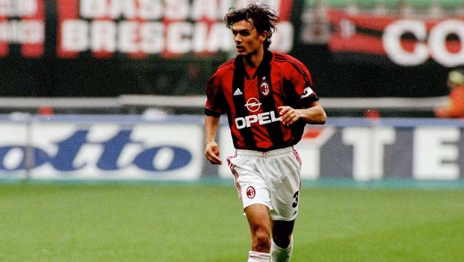 Paolo Maldini không chỉ là một huyền thoại của CLB AC Milan mà danh thủ này còn là người đóng góp vào kỷ nguyên rực rỡ của bóng đá Italy mà đỉnh cao là lối chơi Pressing không biết mệt mỏi.