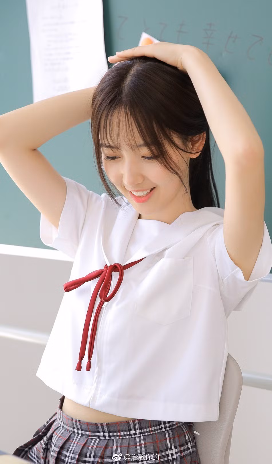 Vẻ đẹp ngọt ngào, trong sáng như thiên thần của Chính Uy hứa hẹn mang đến cho nữ sinh Học viện Điện ảnh Bắc Kinh một tương lai đầy tốt đẹp.