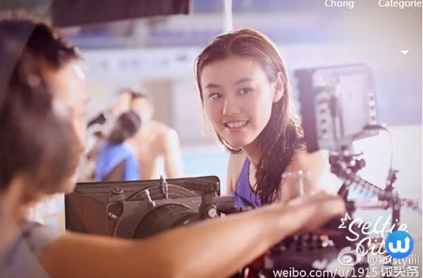 Nụ cười tỏa sáng của Liu Xiang được ví như sưởi ấm rất nhiều trái tim của những chàng trai FA trên mạng xã hội.