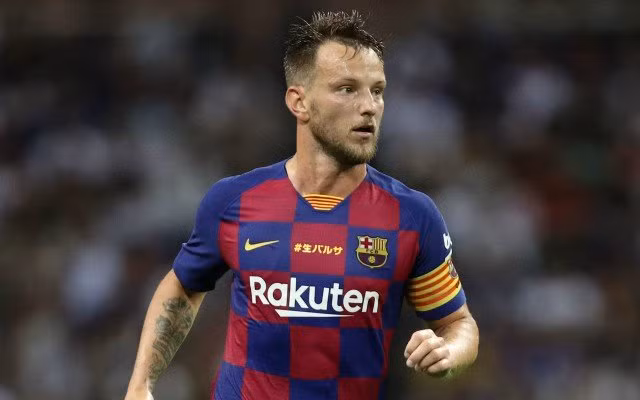 Theo nguồn tin từ Diario Sport thông qua Football Espana, Barca sẽ tiễn 3 cái tên khỏi Camp Nou ở kỳ chuyển nhượng sắp tới bao gồm Carles Alena, Ivan Rakitic và Moussa Wague. Tuy nhiên, họ vẫn chưa có ý định bổ sung thêm bất kỳ nhân sự nào.