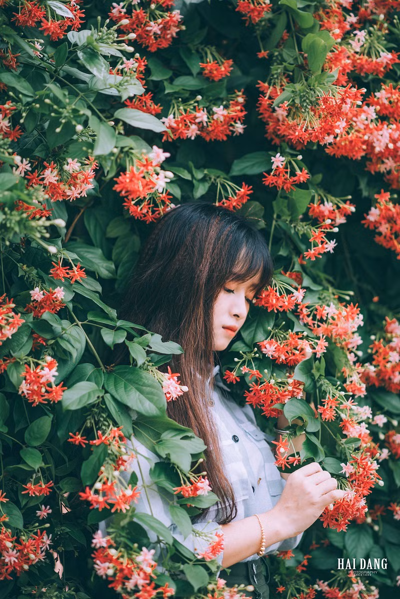 Nói về ước mơ của mình, cô bạn sinh năm 1998 Bảo Uyên nói rằng đã có ước mơ trở thành một diễn viên và xác định theo nghệ thuật một cách đúng đắn. Ngay khi còn nhỏ, dù phải sang nhà hàng xóm xem nhờ tivi nhưng cô bạn nhớ gần chỉnh chu hết những lời thoại và về tự diễn trước gương.