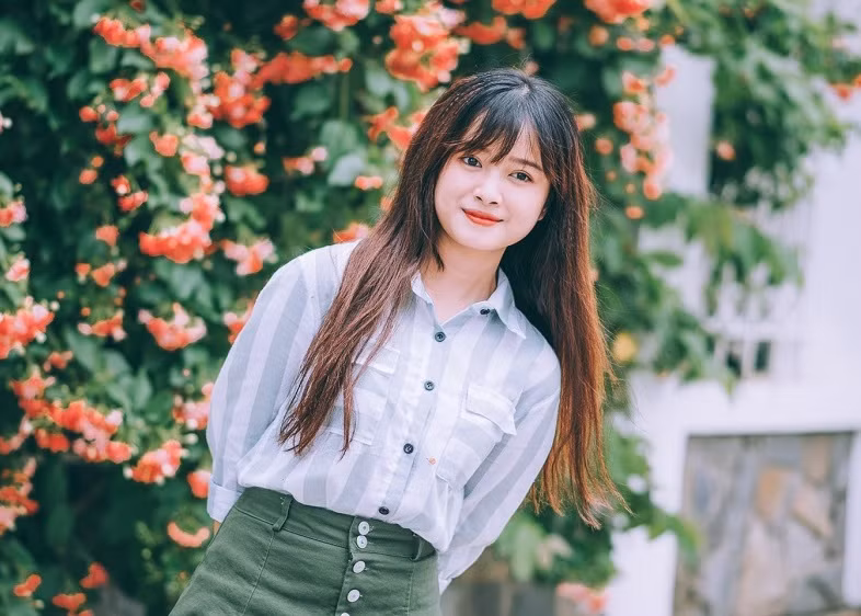Ngoài tài năng diễn xuất, Bảo Uyên còn được cộng đồng mạng mến mộ, yêu quý bởi giọng hát trong trẻo, ngọt ngào.