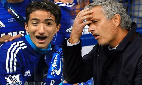 Con trai HLV Mourinho vo tinh choi kham bo