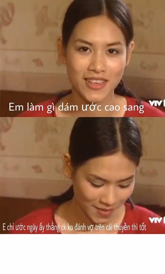 Không chỉ có học sinh nhận xét đề, một phụ huynh vừa đón con cũng chia sẻ: "Tôi thấy đề năm nay cũng như năm ngoái. Cùng một tờ A4 mà thôi".