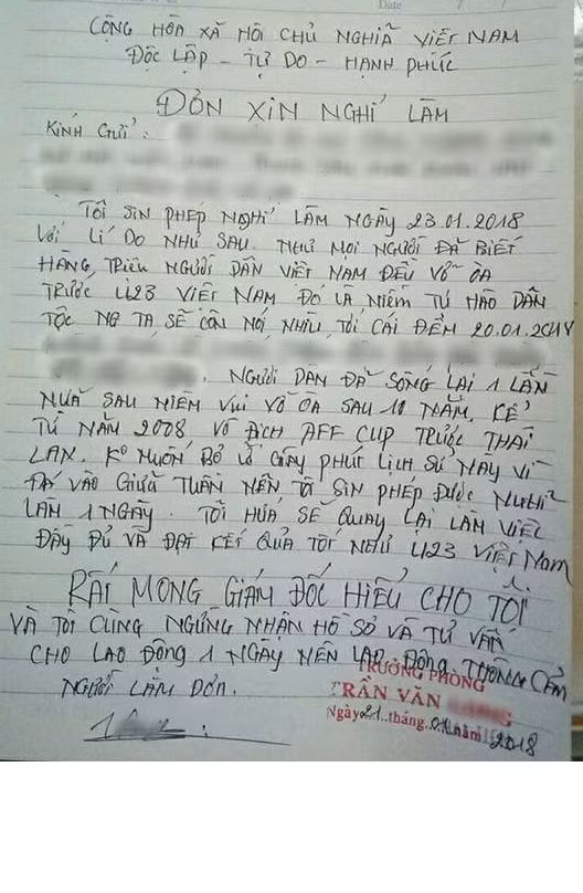 Còn nickname V.B.H "kích động" thêm rằng: "Hôm đấy ai làm việc gì thì dẹp hết nhé. Bao nhiêu lâu mới có sự kiện lịch sử cho bóng đá Việt Nam này. Học lúc nào chả được, chứ trận đấu có 1-0-2 này không thể bỏ lỡ".