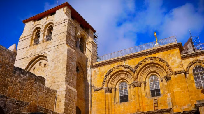  Jerusalem: Jerusalem là địa điểm huyền diệu để đón Giáng sinh ở vùng Trung Đông. Mùa Noel ở Jerusalem thường lấp lánh với với rất nhiều nhà thờ và đám đông thân thiện đang hòa mình đón Giáng sinh.