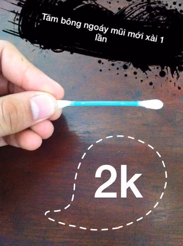 Hay cả chiếc bông ngoáy tai mới xài một lần.