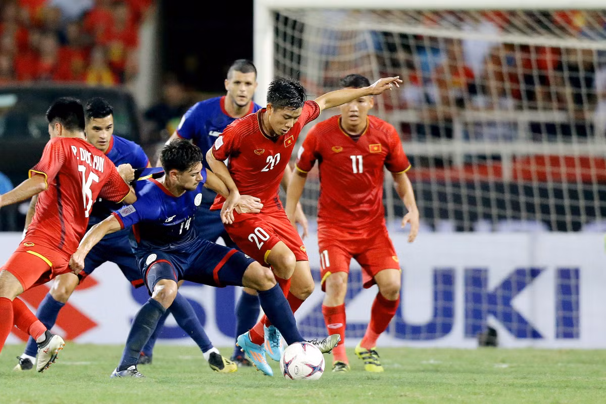 Với tổng tỷ số sau 2 lượt trận là 4-2, đội tuyển Việt Nam đường hoàng bước vào trận chung kết gặp lại Malaysia, đội đã tạo nên bất ngờ khi biến Thái Lan rở thành cựu vương của giải đấu.