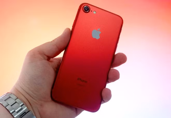 Máy xách tay đời cũ giảm giá sâu, iPhone 7 còn 6 triệu đồng May xach tay doi cu giam gia sau, iPhone 7 con 6 trieu dong