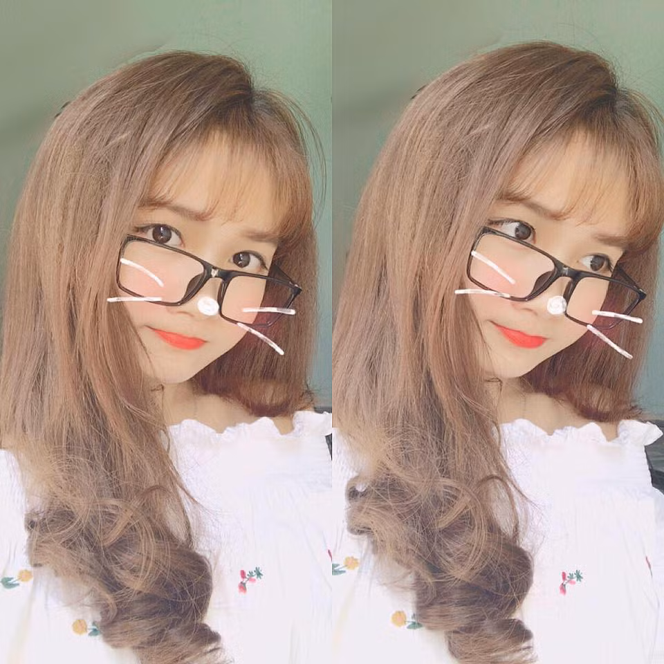 Nickname Hoàng Tuấn có viết: "Tóc và móng tay của nữ sinh Y Dược này có gì đó sai với nội quy phòng thí nghiệm. Cách cầm ống chuẩn độ và bình nóng cũng không chuẩn quy cách. Cầm như bạn này thì khó nhỏ từng giọt và rất dễ rơi bình".