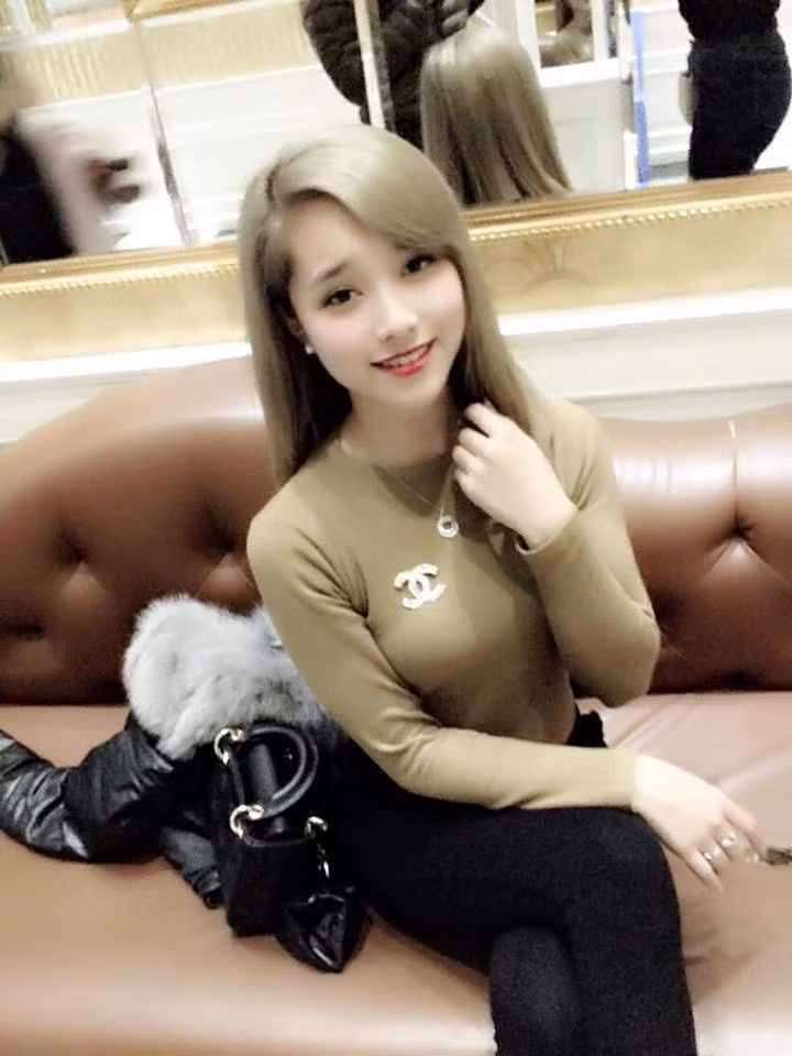 Được nhiều người biết tới, Ngọc Anh cảm thấy vô cùng vui và rất hạnh phúc. Nhưng cô cũng thấy khá áp lực vì mình sẽ phải cố gắng nhiều hơn để không phụ công yêu mến của mọi người.