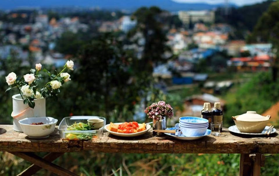 Sở hữu vẻ đẹp tinh khôi, an yên và có ý nghĩa nhân văn cao, homestay "Nhà của tuổi thanh xuân" là địa điểm được nhiều du khách lựa chọn khi đến du lịch Đà Lạt.