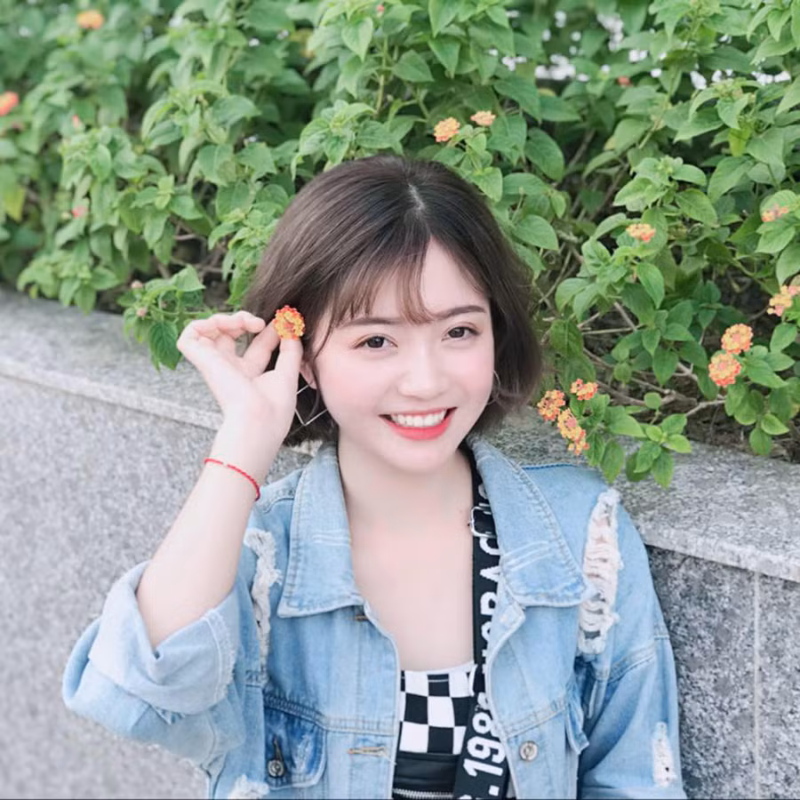 Trang Banana bắt đầu trở thành một streamer cách đây hai tháng sau lời đề nghị đầy bất ngờ từ công ty mà cô đang cộng tác.