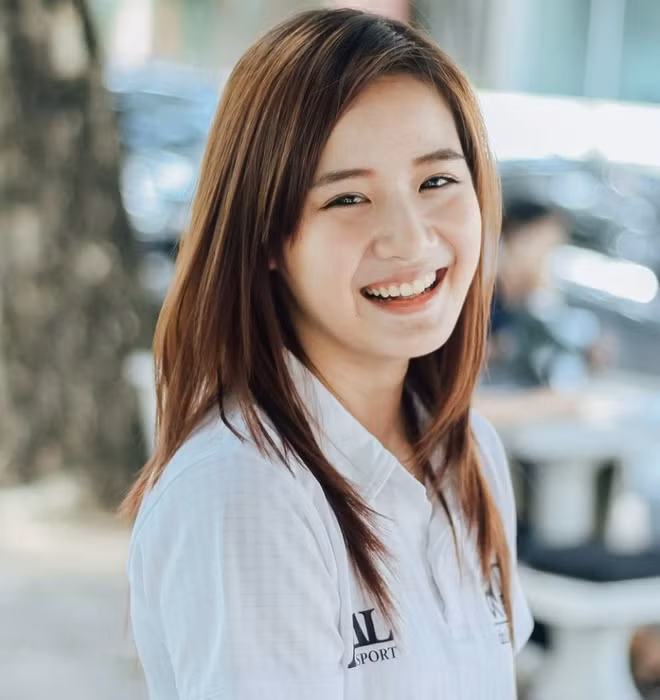 Trong bộ phim phát hành năm 2009 trên, Ploy Thanida Thanawat vào vai Kati một cô bé sở hữu vẻ ngoài dễ thương và hành trình đi tìm mẹ cha gian nan nhưng khá ngọt ngào.