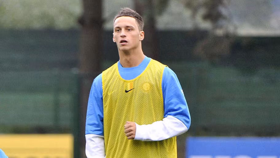 Dù đóng góp vô cùng hạn chế nhưng Marko Arnautovic, chân sút của Stoke hiện tại cũng từng được hưởng niềm vui với chức vô địch Champions League vào năm 2010. Khi đó, Marko Arnautovic là bản hợp đồng mà Jose Mourinho mượn từ Twente.