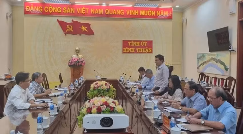 Xóa tư cách nguyên Giám đốc Sở GD&ĐT tỉnh Bình Thuận Xoa tu cach nguyen Giam doc So GD&DT tinh Binh Thuan