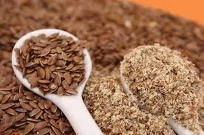 Thực phẩm nhiều chất xơ. Tất cả các loại thực phẩm như dầu hạt lanh, lúa mì, yến mạch đều ảnh hưởng đến sự hấp thụ của cơ thể với thuốc tránh thai. Ảnh: Botyenmach.