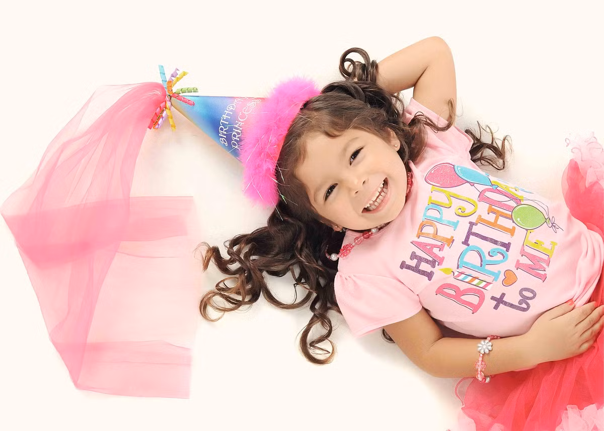 Hình ảnh những nụ cười của bé yêu, không gian bữa tiệc sinh nhật và những người bạn sẽ là kỷ niệm mà bé sẽ không thể nào quên. Hơn hết, bé sẽ rất nhớ rất cảm ơn những thứ mà mẹ đã làm và háo hức tới sinh nhật năm sau. Ảnh: techgirl.co.za.