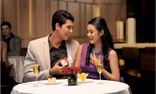 Màn kịch cho người chồng “tham phú phụ bần" Man kich cho nguoi chong “tham phu phu ban