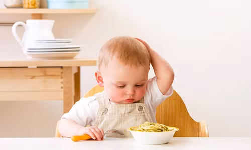 18. "Sao hôm nay mẹ cho mình bát to thế, ăn tới bao giờ mới hết". Ảnh: blog.suabottot.com.
