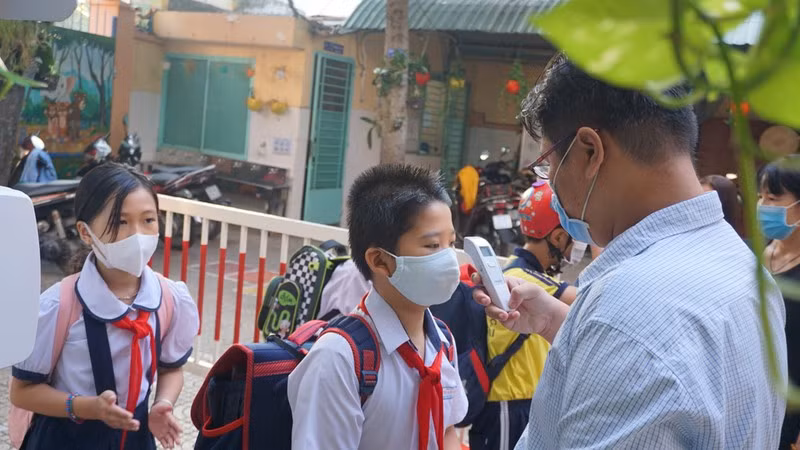 TP HCM: Truong hoc khong to chuc cac hoat dong dong nguoi